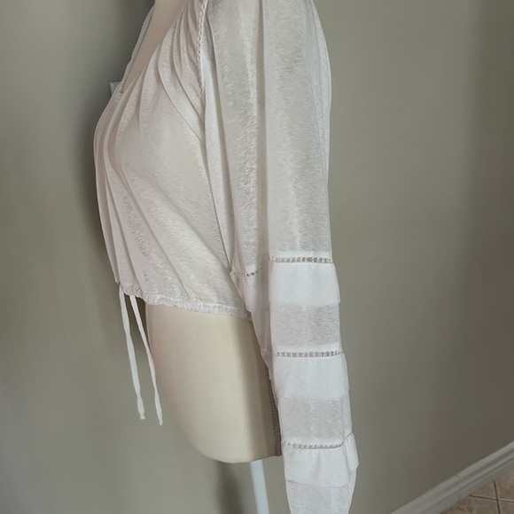 Free People White Crop Beach Top With Long Tiered Sleeves - Picture 5 of 15
